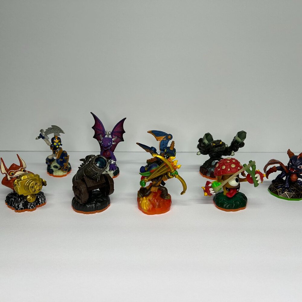 Skylanders Giants Lot of 9 Tested and Working!